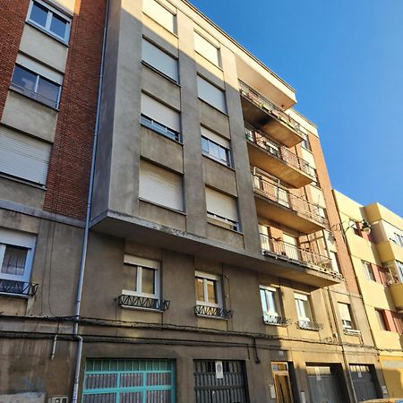 Moderno Apartamento Cerca Del Centro En לאון מראה חיצוני תמונה